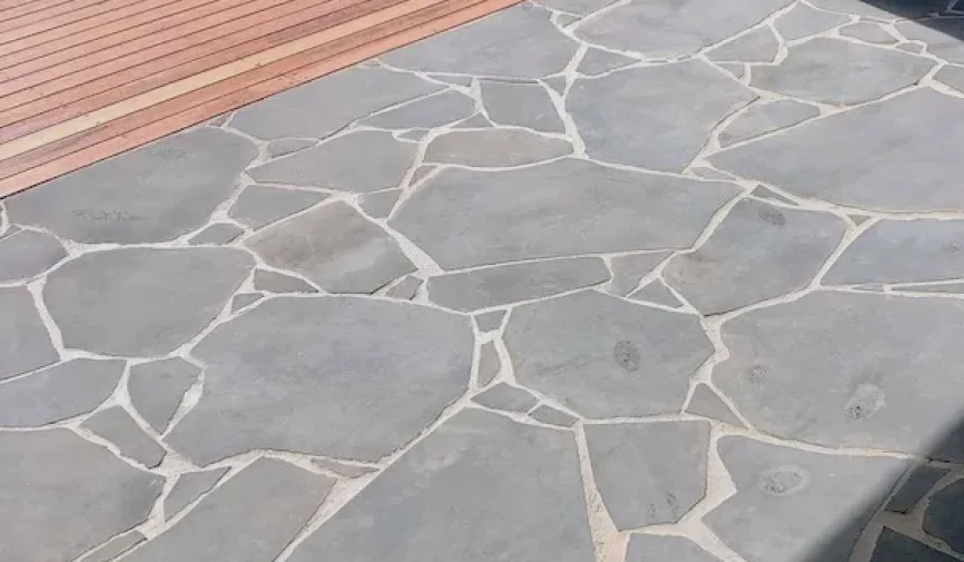 Create the Ultimate Aussie Outdoor Vibe with Bluestone Crazy Paving: A DIY Guide
