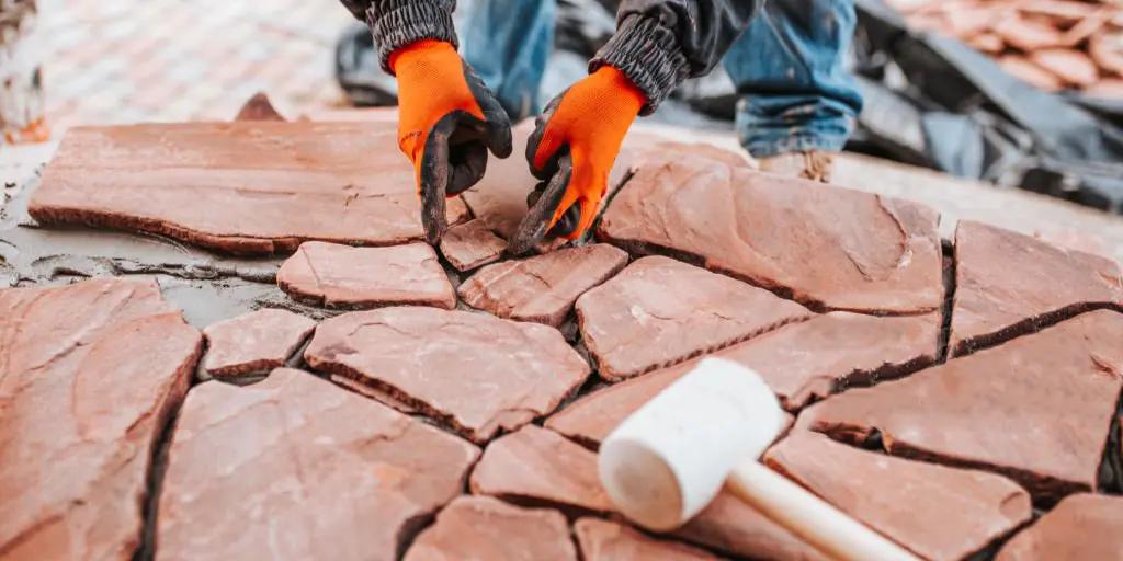 Laying crazy paving stones Laying crazy paving stones